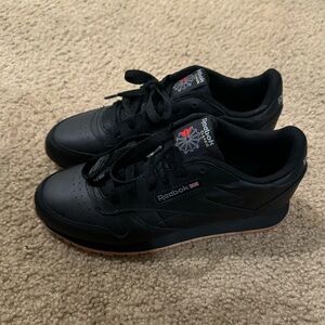 Reebok classics worn 1 time great condition